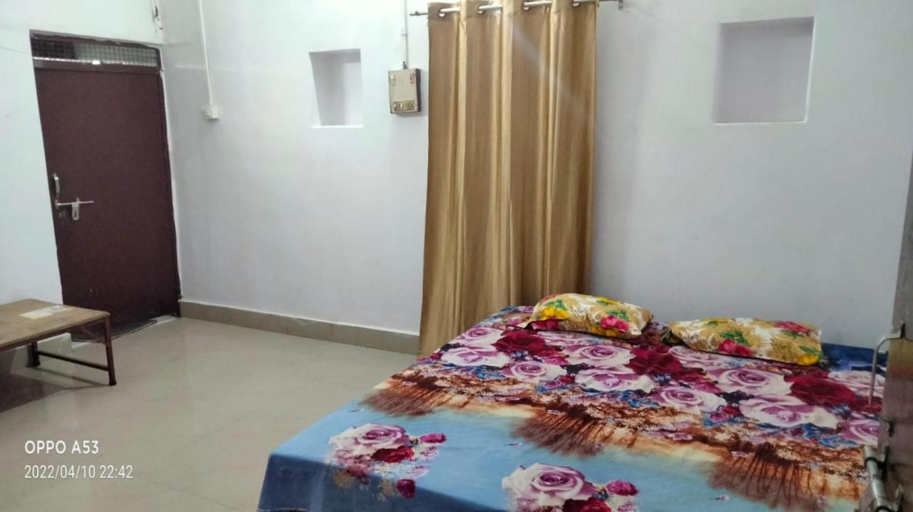 Shri Swami Sheetal Das Aashram Dharmshala Varanasi Exteriör bild