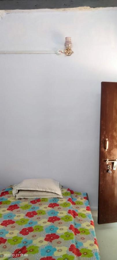 Shri Swami Sheetal Das Aashram Dharmshala Varanasi Exteriör bild
